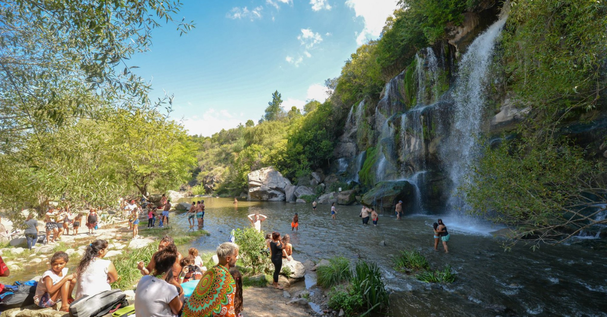 Si te encuentras planeando tus vacaciones aquí te traemos los encantos de Punilla para disfrutar en Otoño: lugares Imperdibles para visitar