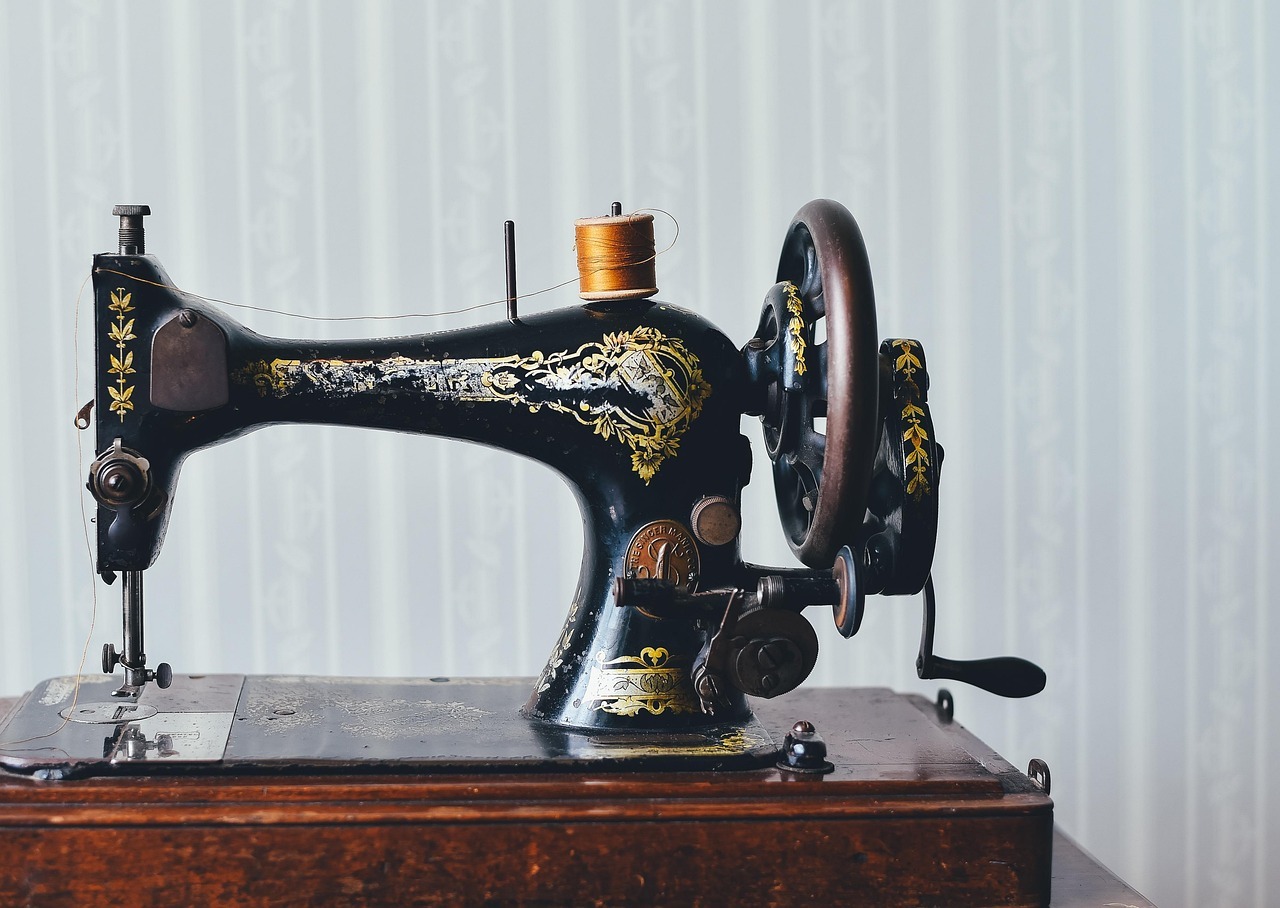 Máquinas de coser antiguas más valiosas: guía de 10 modelos que pueden valer una fortuna