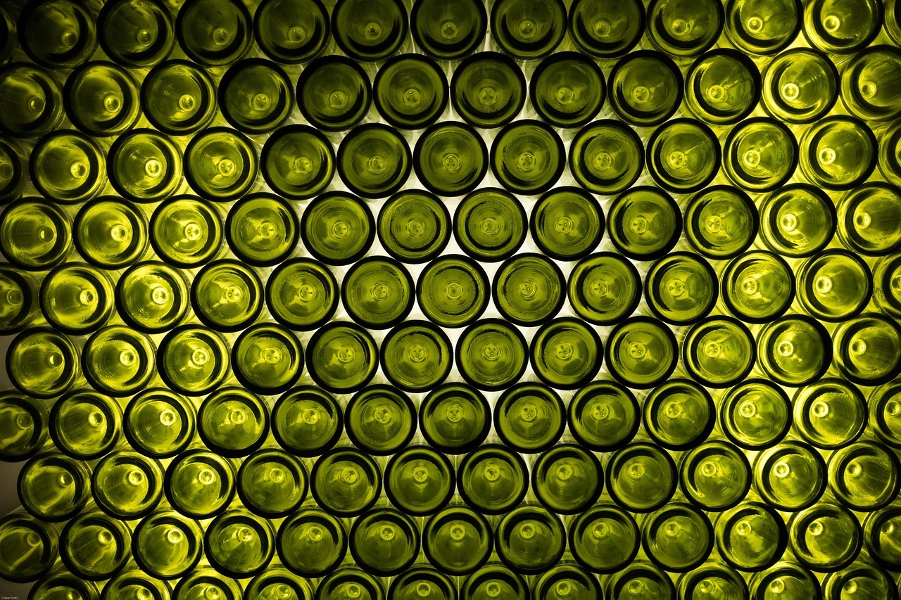 Por qué el fondo de las botellas de vino es cóncavo: la razón detrás del "punt"